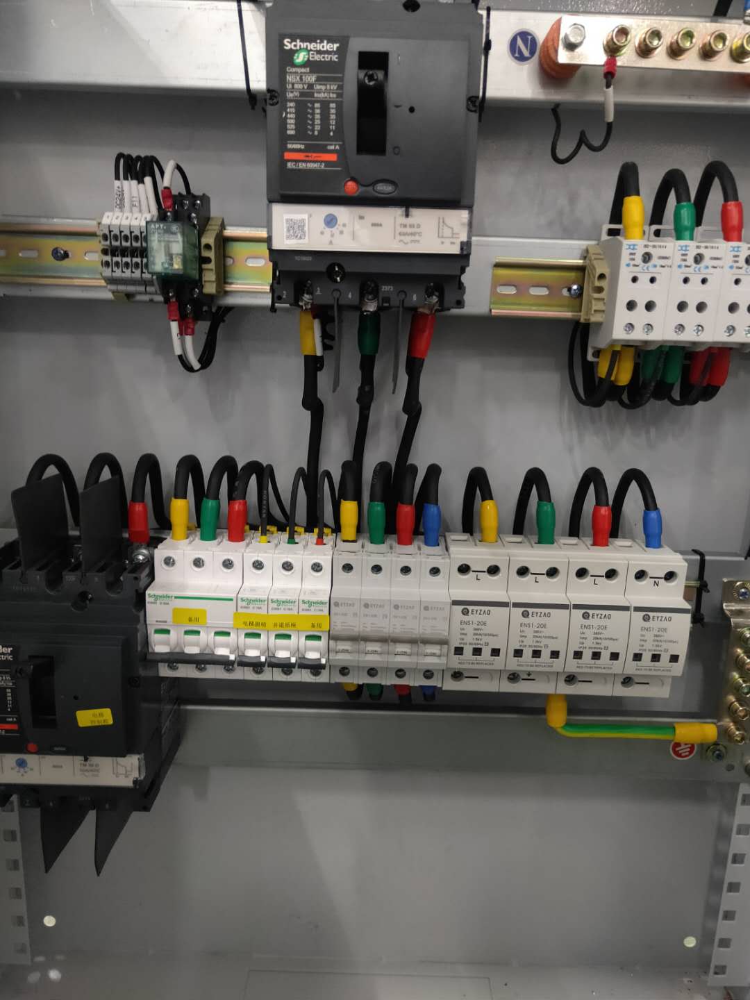 杭海线浪涌 后备保护器安装现场