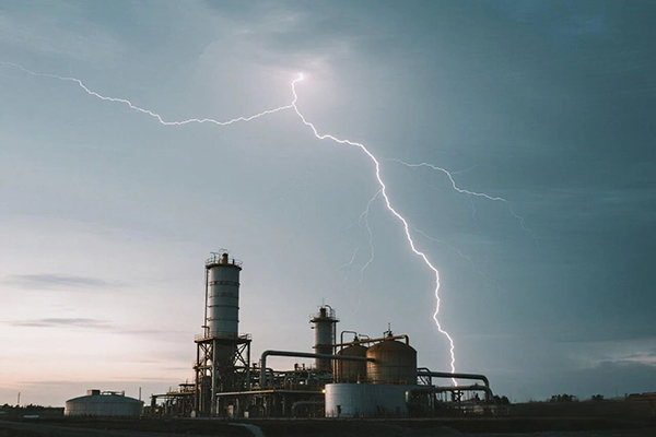 安装浪涌保护器接线
