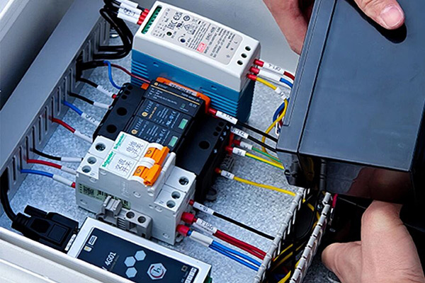 浪涌保护器安装线长0.5米