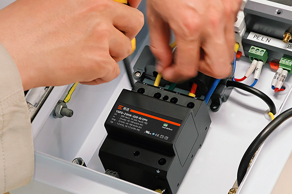 一级浪涌保护器怎么选？核心参数与安装要点解析-易造防雷