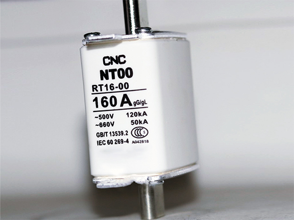 匹配光伏箱变SPD的后备熔断器规格 