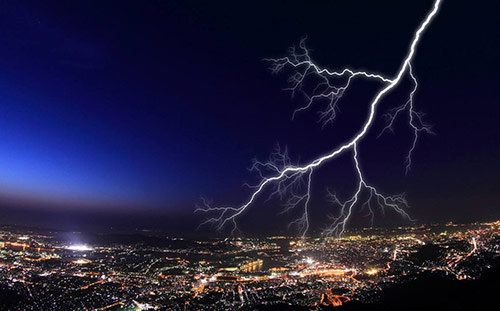 从放电形状区分闪电的类别 从放电形状区分闪电的类别