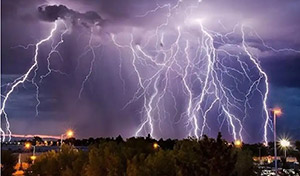 雷电产生的原理—1篇让你涨知识--易造防雷