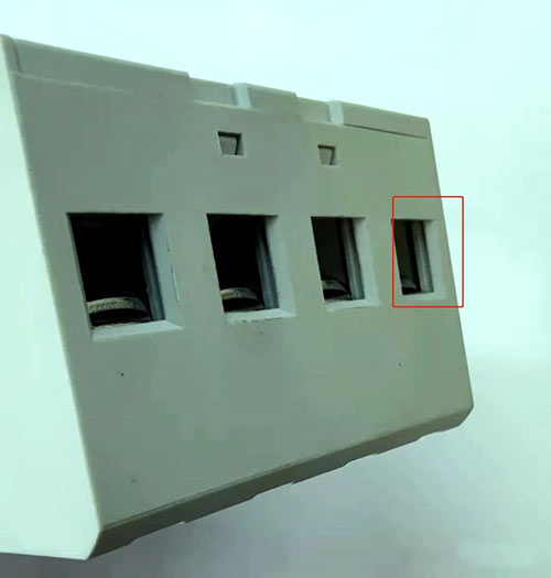 浪涌保护器新版GB/T18802.11-2020-开槽模具